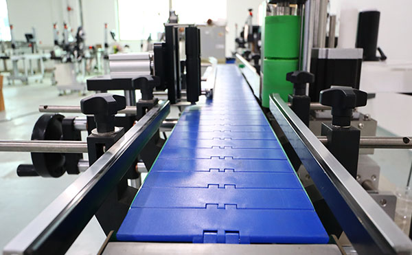 全自動臥式圓瓶貼標機,臥式圓瓶貼標機,貼標機生產廠家