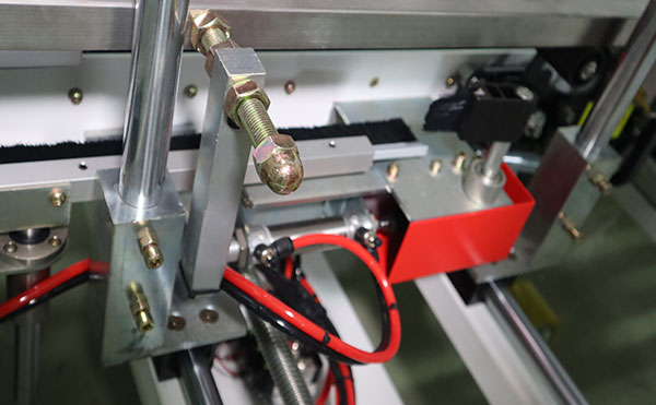 自動折蓋封箱機,封箱機,封箱機廠家，佼佼者自動化